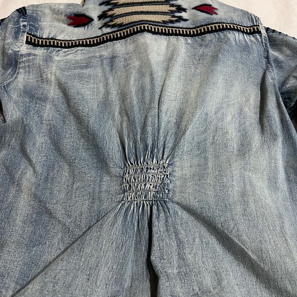 Tasha Polizzi beautiful shirt western turquoise buttons - Picture 10 of 10